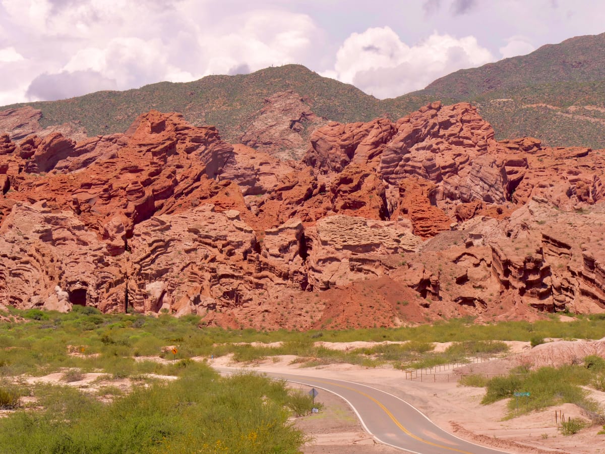 50 Shades of Red in Salta